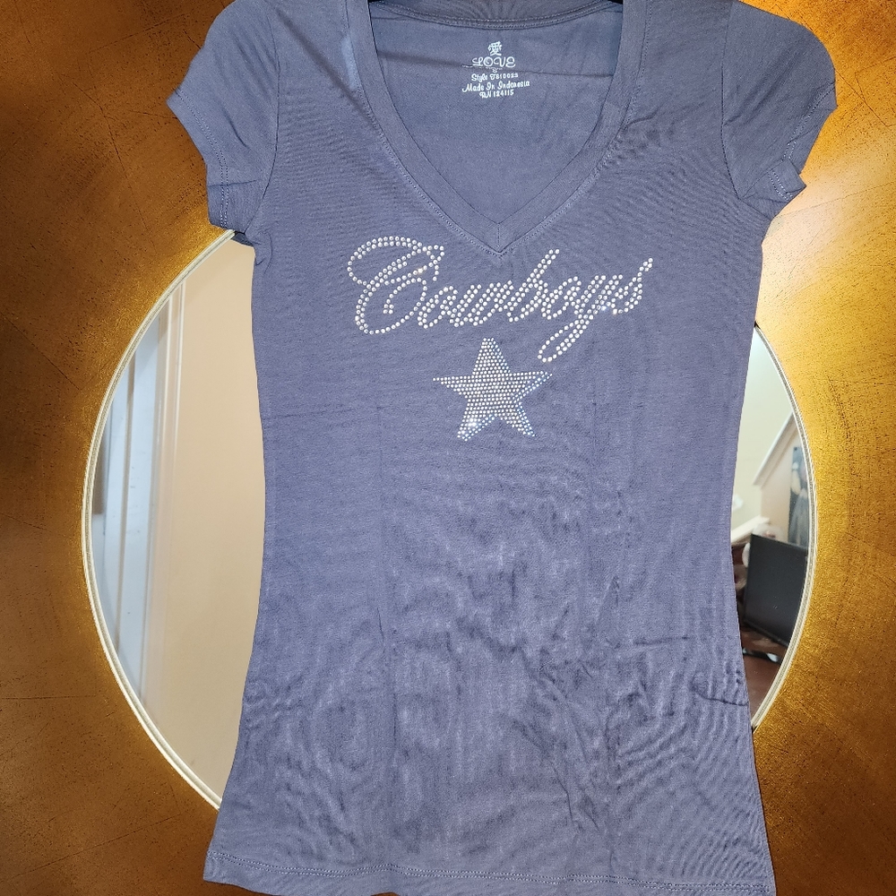 BOGO - NWOT Gray T-Shirt Size 6 $7 ea  Buy any   tee in my closet get 1 free
